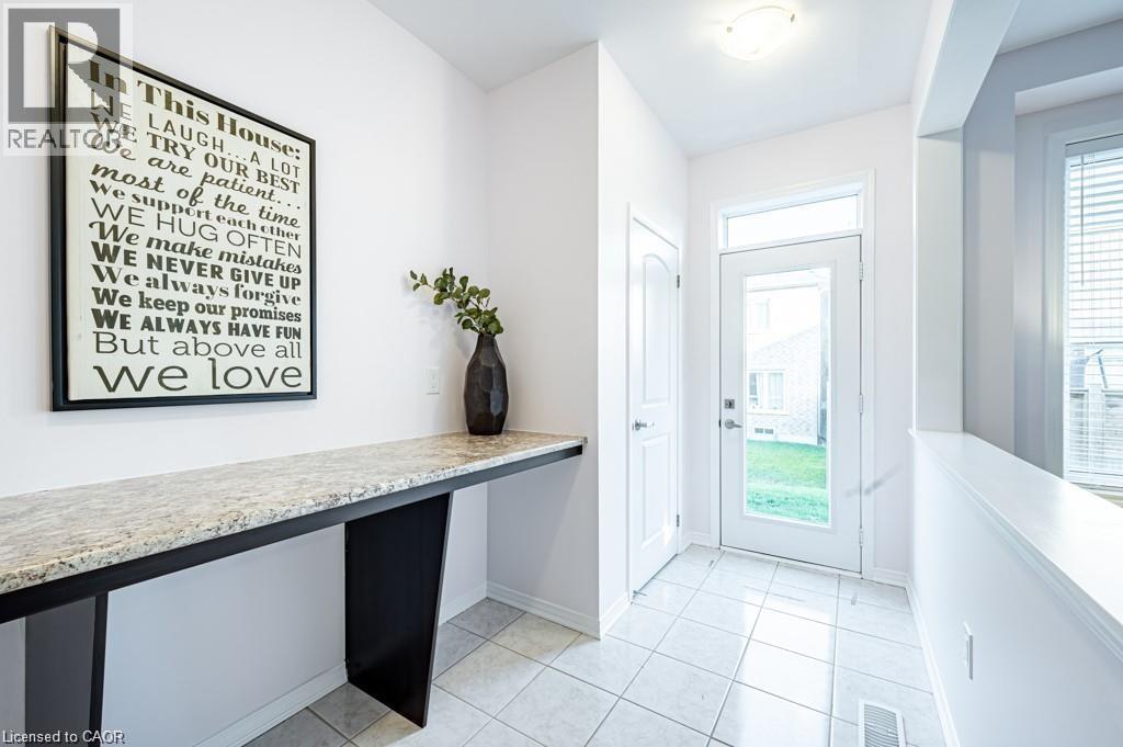 38 Mccargow Drive, Caledonia, Ontario  N3W 1E3 - Photo 7 - 40782403