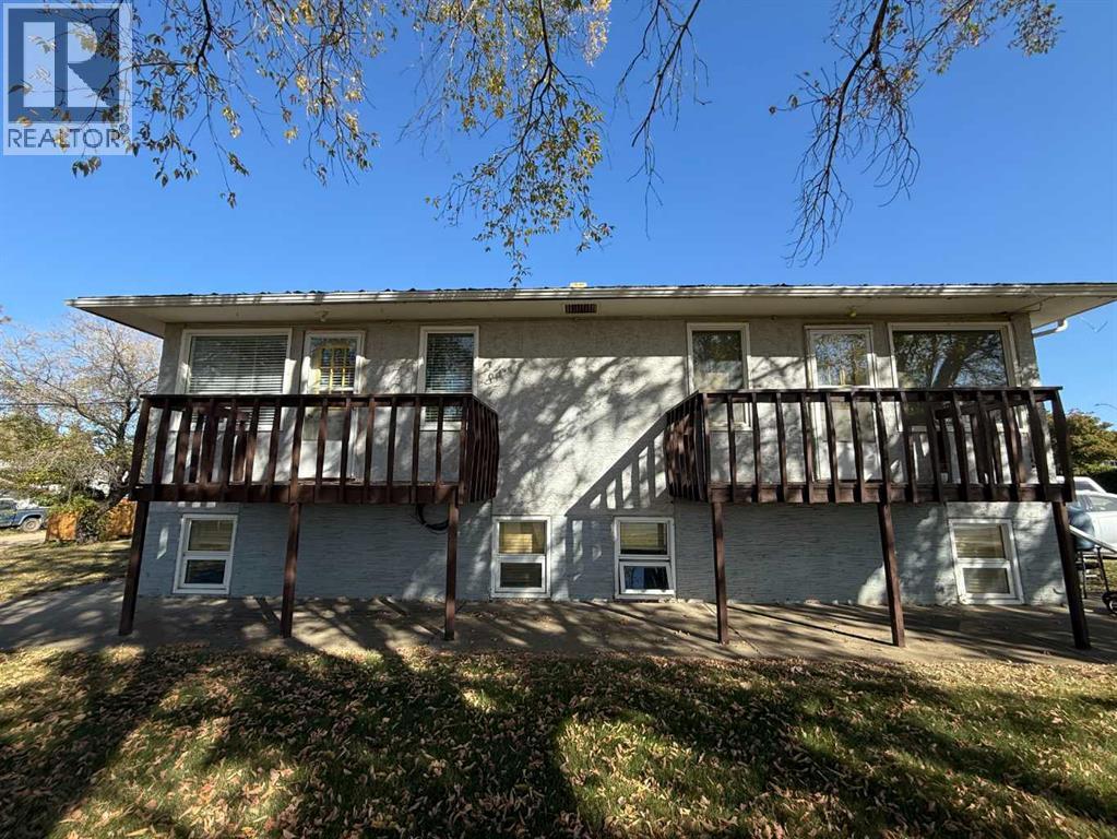 3904 42 Street, Ponoka, Alberta  T4J 1B1 - Photo 1 - A2257652