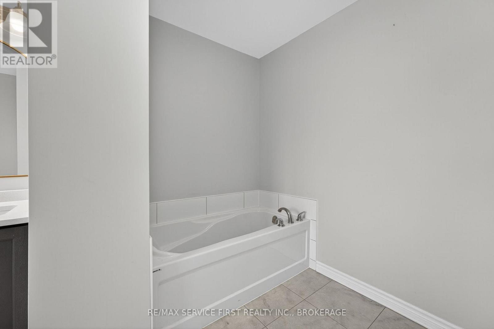 1724 Monica Drive, Kingston (City Northwest), Ontario  K7P 0S9 - Photo 26 - X12483522