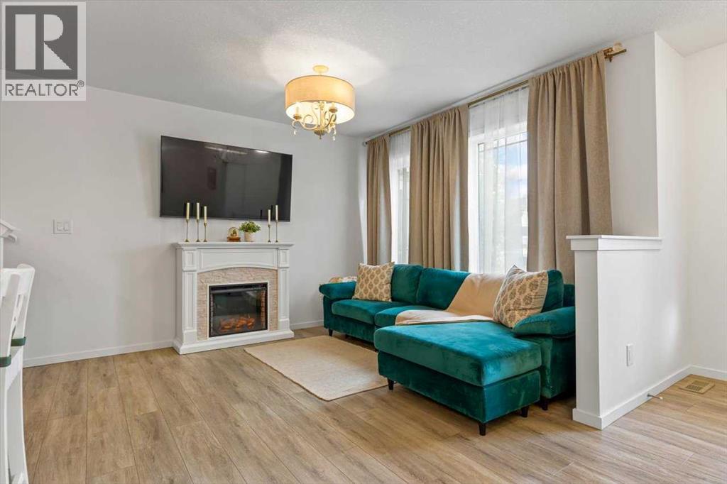 602 Osborne Drive Sw, Airdrie, Alberta  T4B 5G6 - Photo 6 - A2264984