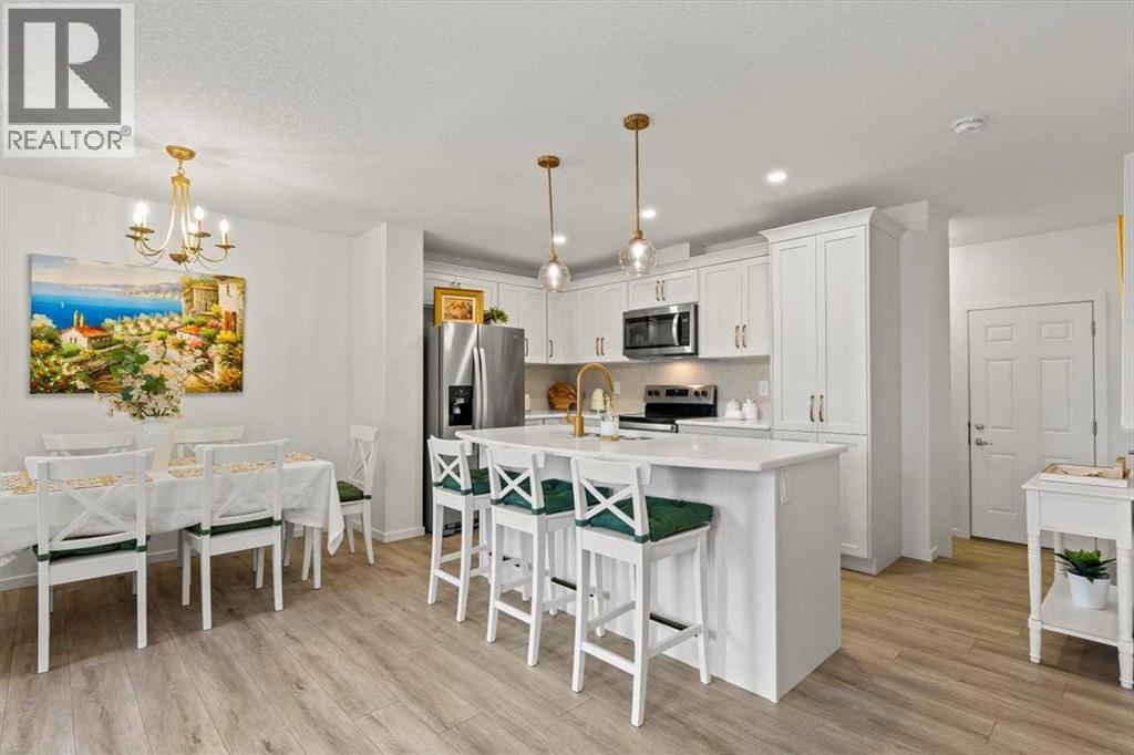 602 Osborne Drive Sw, Airdrie, Alberta  T4B 5G6 - Photo 2 - A2264984