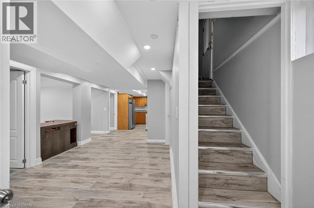 764 Upper Ottawa Street, Hamilton, Ontario  L8E 0J9 - Photo 2 - 40782101