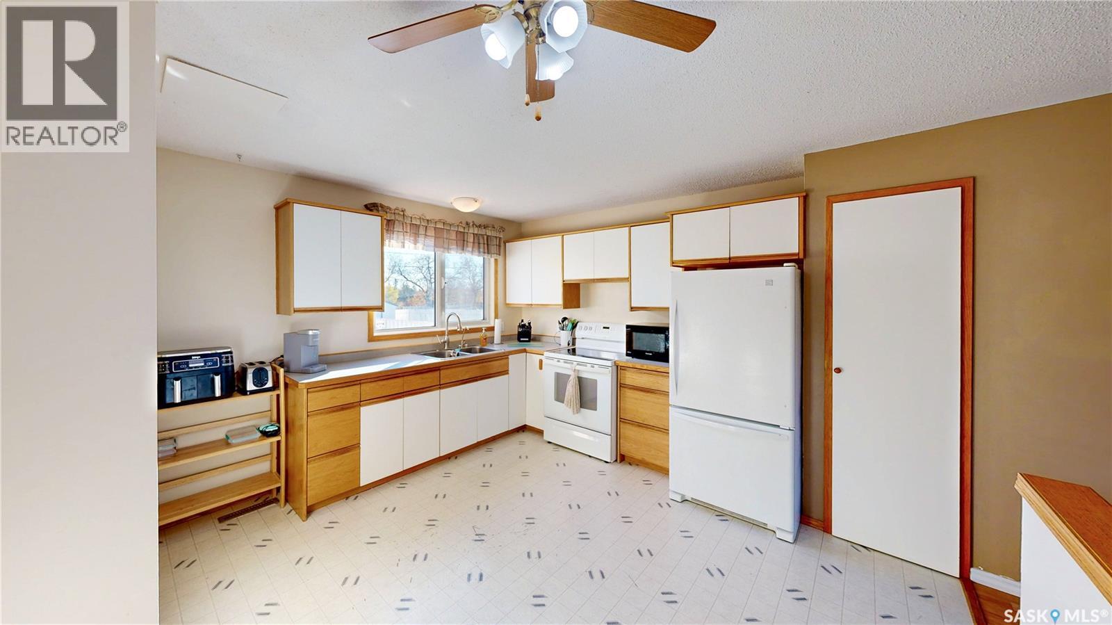 213 Dorothy Street, Regina, Saskatchewan  S4T 5V7 - Photo 9 - SK021765