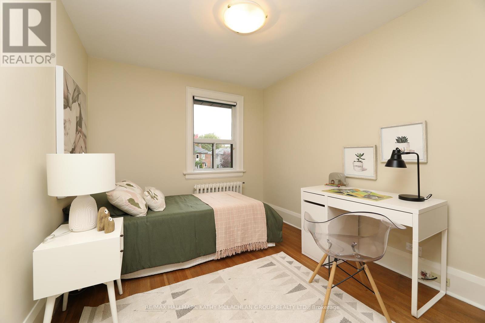 12 Cameron Crescent, Toronto, Ontario  M4G 1Z8 - Photo 20 - C12483312