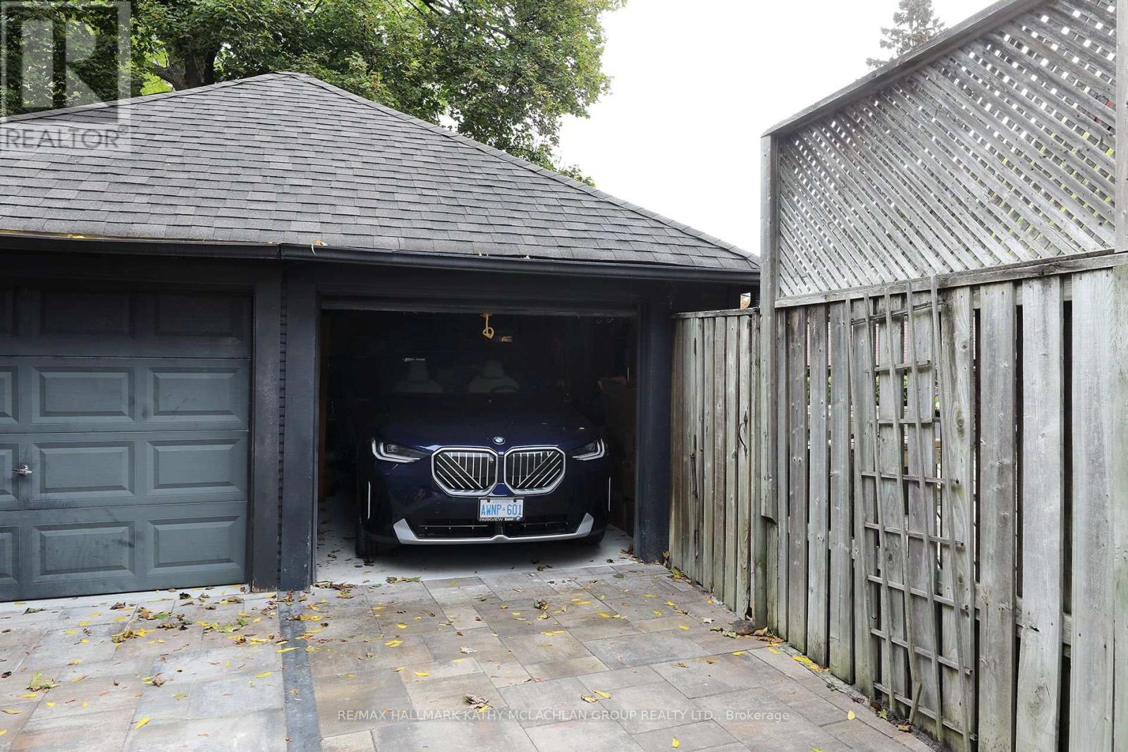 12 Cameron Crescent, Toronto, Ontario  M4G 1Z8 - Photo 31 - C12483312