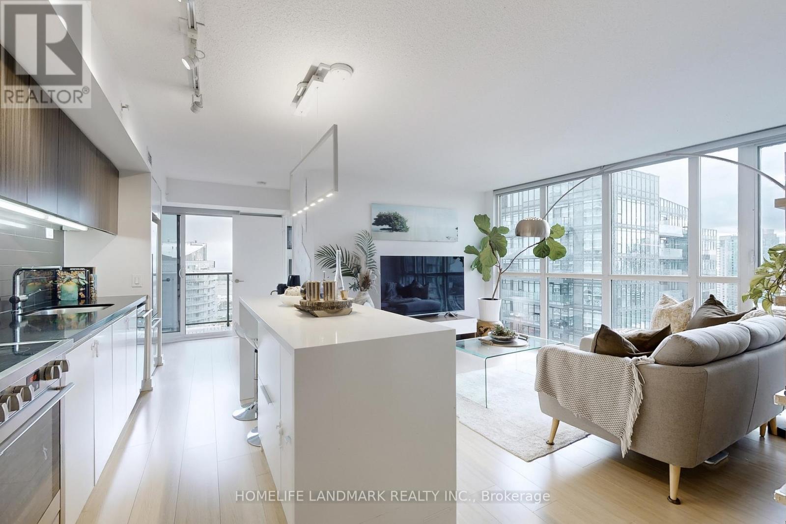 3206 - 85 Queens Wharf Road, Toronto, Ontario  M5V 0J9 - Photo 2 - C12483379