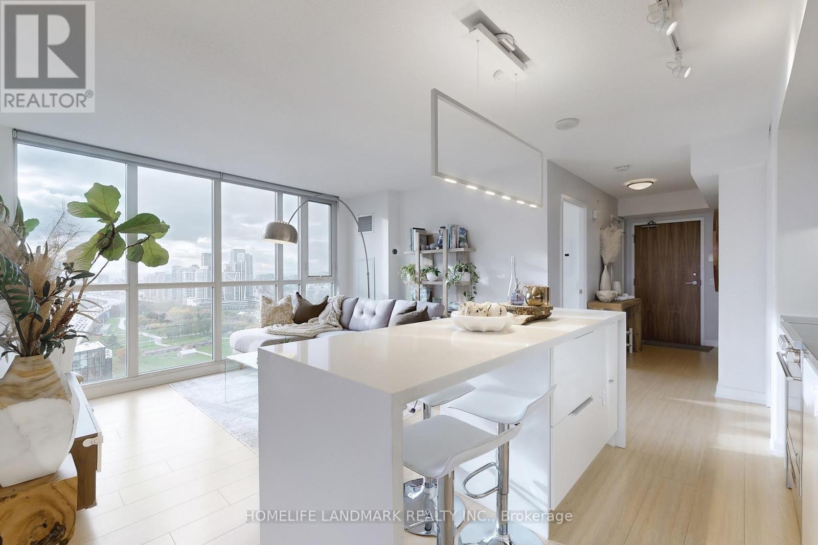 3206 - 85 Queens Wharf Road, Toronto, Ontario  M5V 0J9 - Photo 3 - C12483379