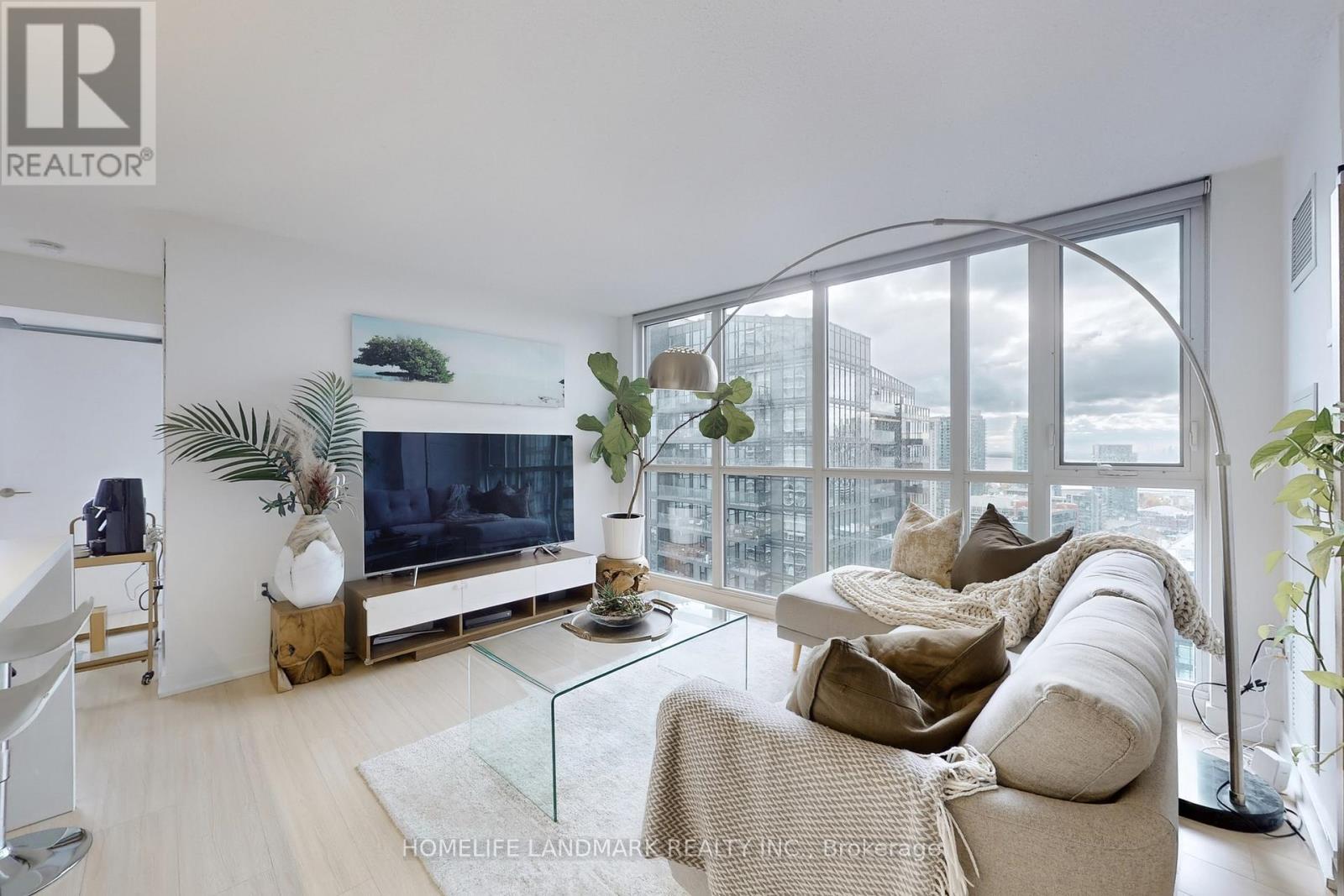 3206 - 85 Queens Wharf Road, Toronto, Ontario  M5V 0J9 - Photo 7 - C12483379