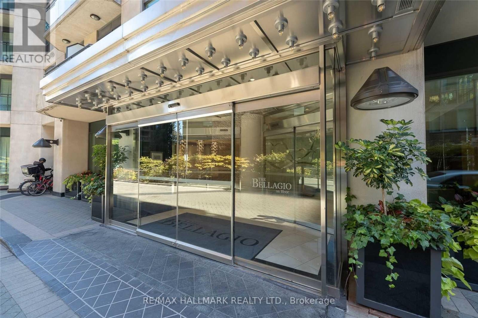 1207 - 300 BLOOR STREET E, Toronto, Ontario