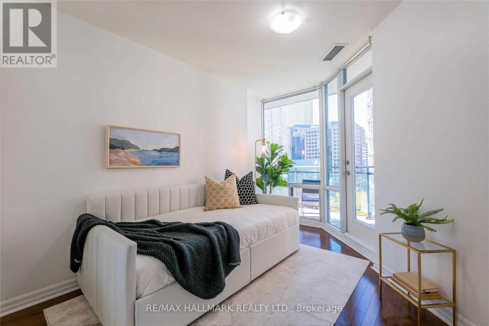 1207 - 300 Bloor Street E, Toronto, Ontario  M4W 3Y2 - Photo 10 - C12483389