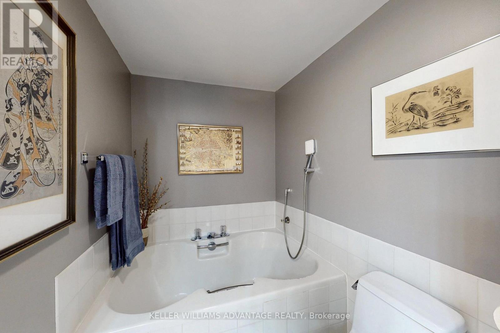 713 - 35 Church Street, Toronto, Ontario  M5E 1T3 - Photo 22 - C12483429