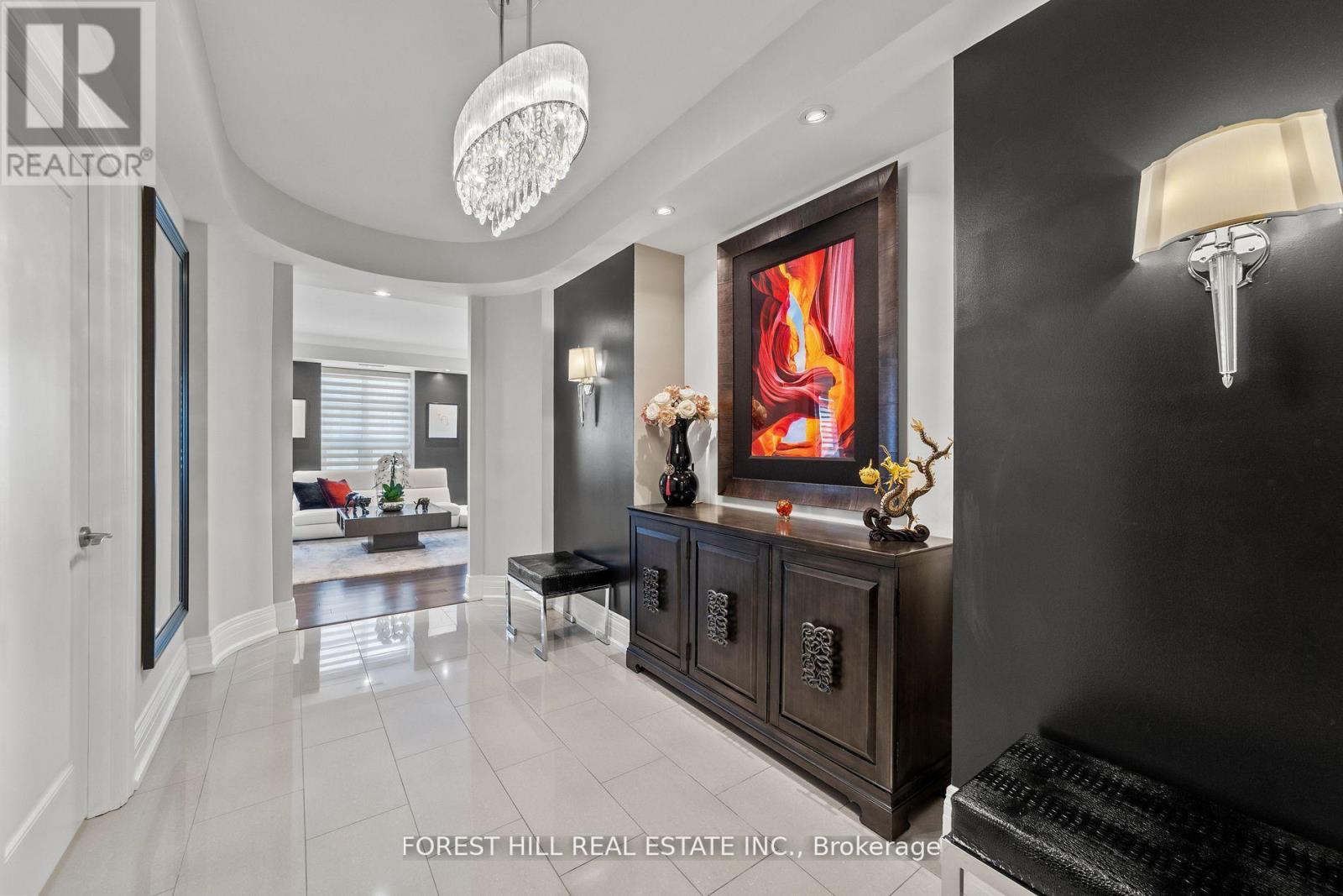 1001 - 68 Yorkville Avenue, Toronto, Ontario  M5R 3V7 - Photo 2 - C12483470