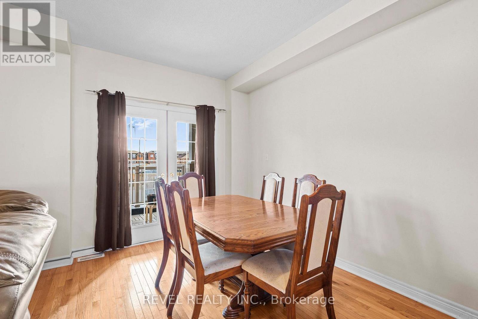 1516 Shepway Mews, Pickering, Ontario  L1X 0C7 - Photo 14 - E12483385