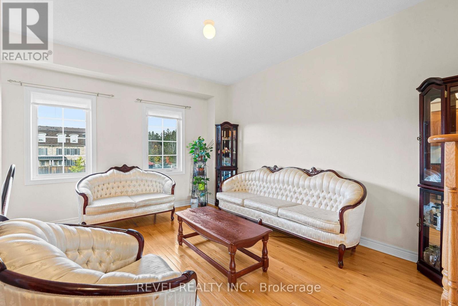 1516 Shepway Mews, Pickering, Ontario  L1X 0C7 - Photo 17 - E12483385