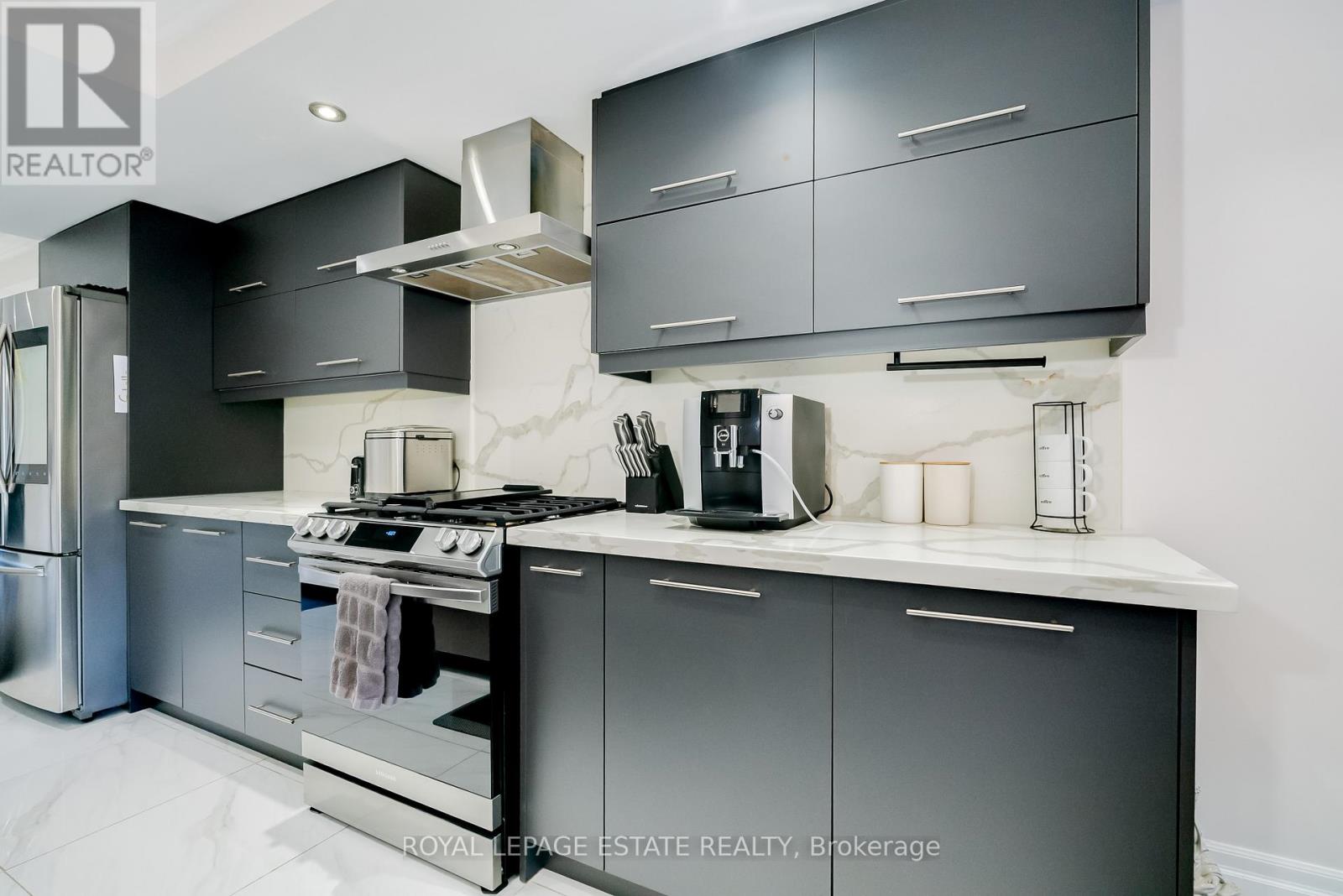 141 South Edgely Avenue, Toronto, Ontario  M1N 3L3 - Photo 8 - E12483452