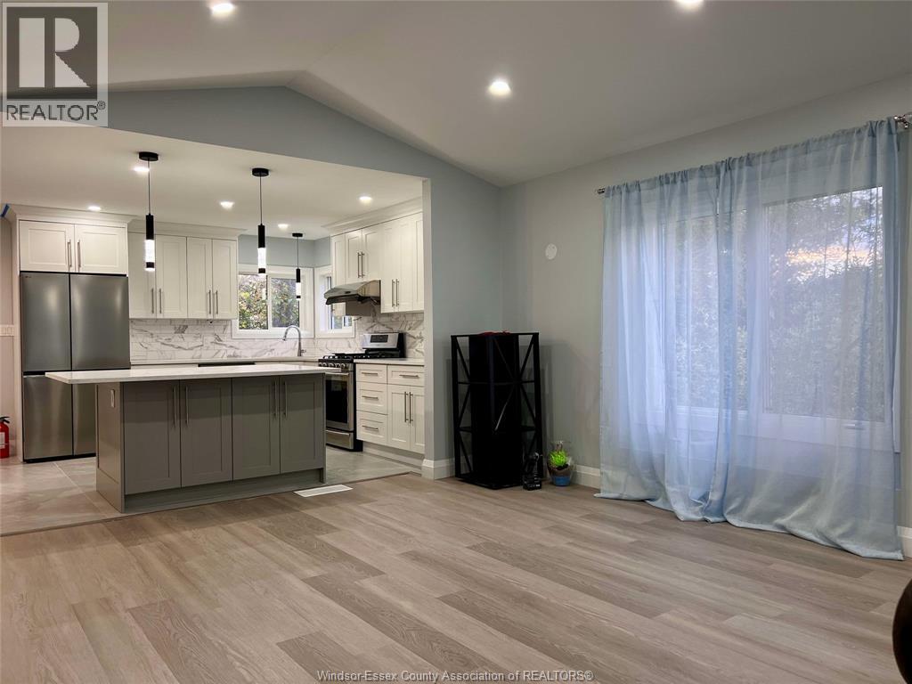 4395 Guppy Court Unit# Upper, Windsor, Ontario  N9G 2N8 - Photo 3 - 25027229