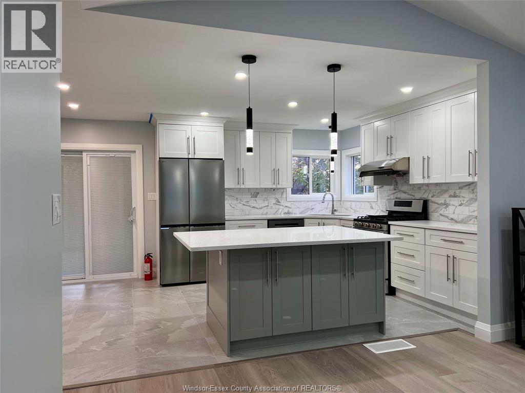 4395 Guppy Court Unit# Upper, Windsor, Ontario  N9G 2N8 - Photo 4 - 25027229