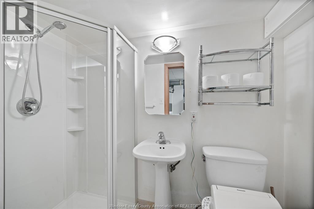 932 Greendale, Windsor, Ontario  N8S 4B3 - Photo 9 - 25027231