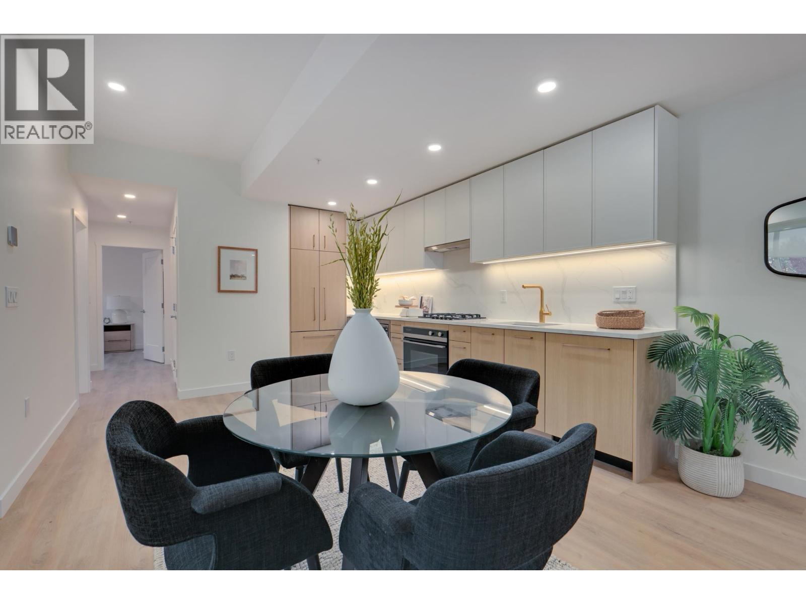 600 Rochester Avenue, Coquitlam, British Columbia  V3K 0K1 - Photo 6 - R3061959