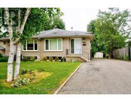 15 MCDONALD DRIVE, Aurora, Ontario