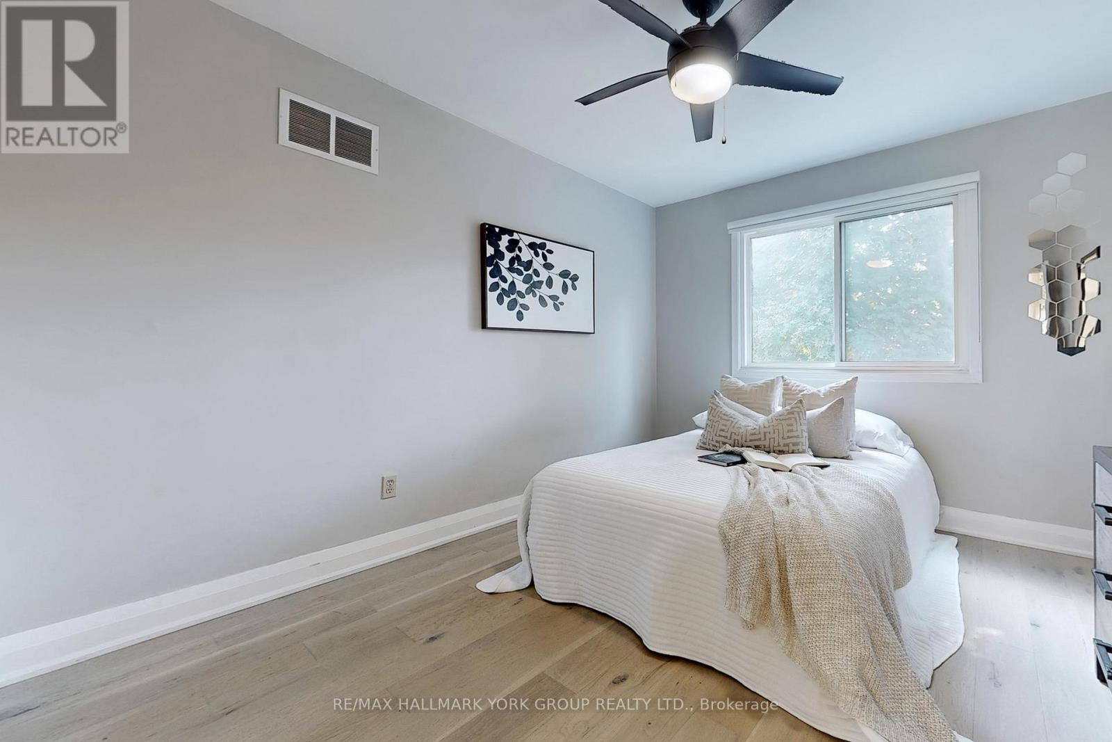 27 Murdock Avenue, Aurora, Ontario  L4G 5E7 - Photo 28 - N12483332