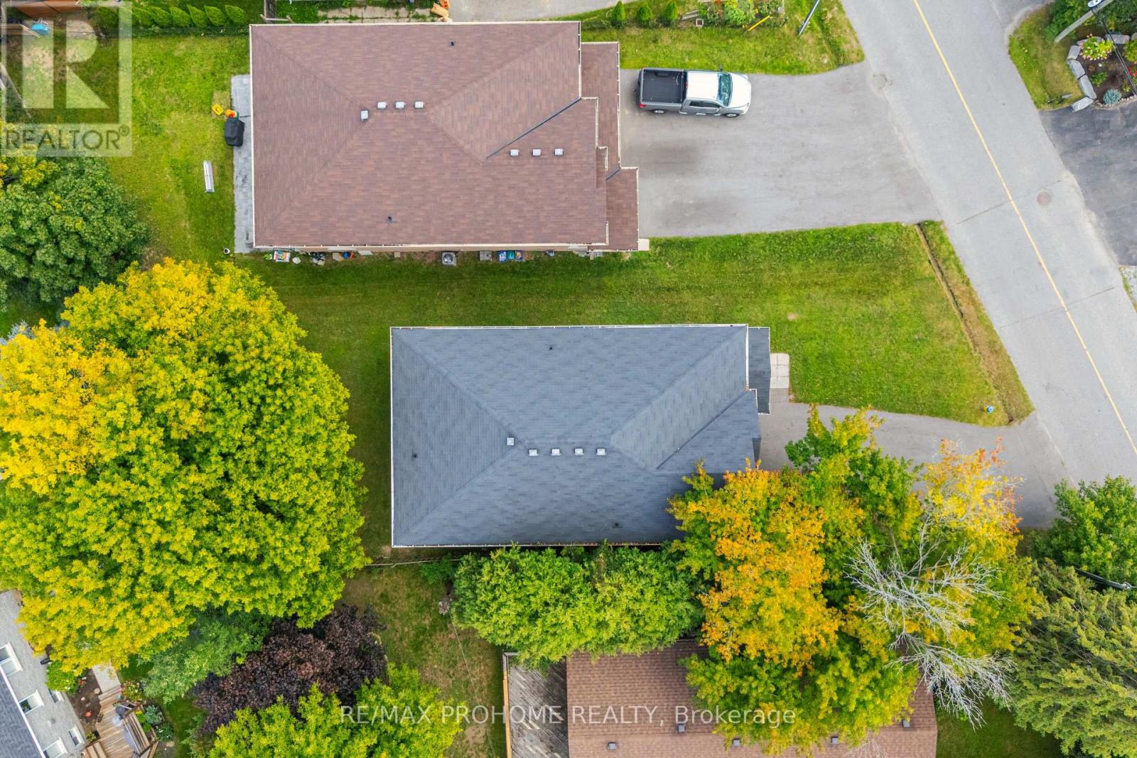 102 Riveredge Drive, Georgina, Ontario  L4P 2P1 - Photo 45 - N12483348