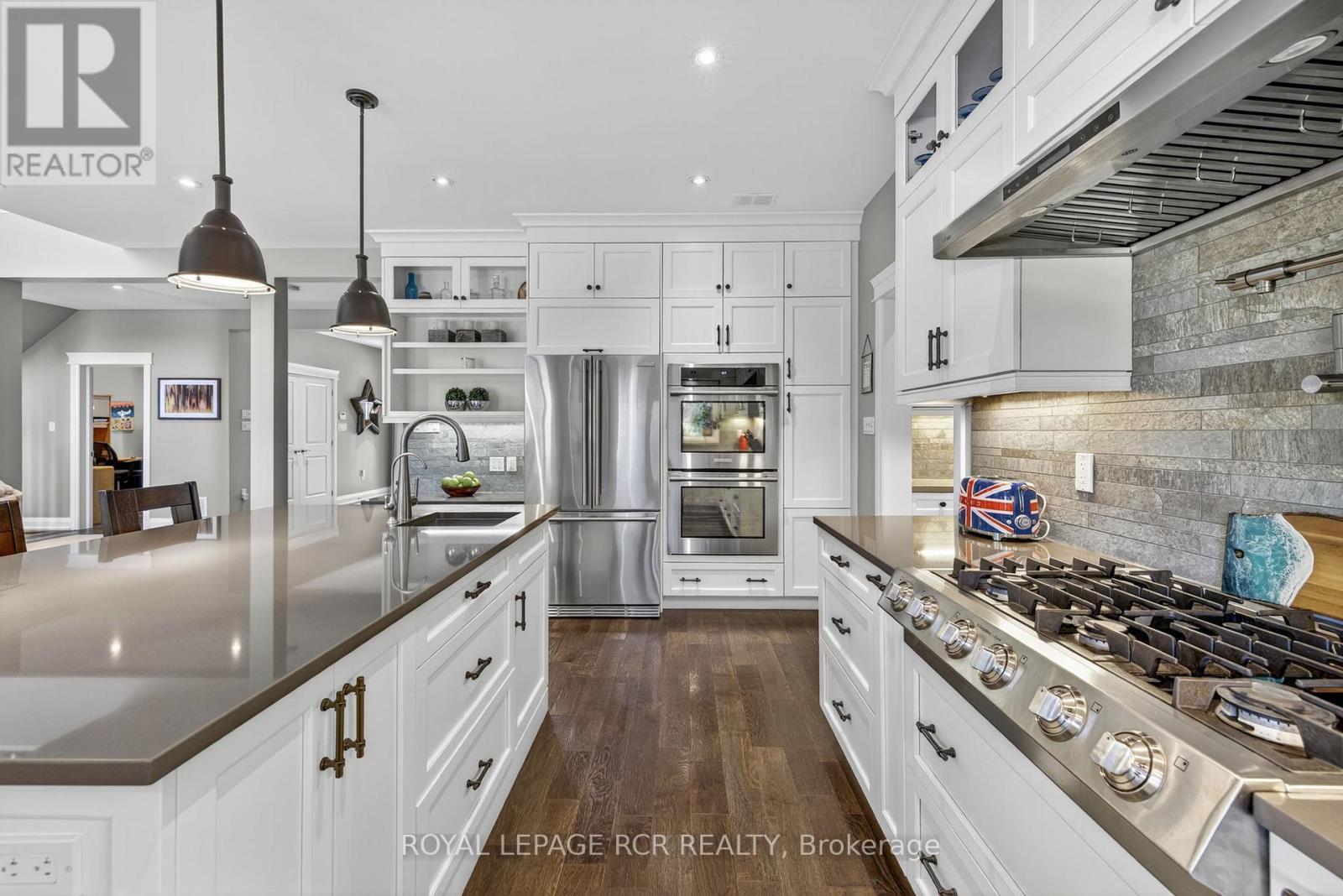 20572 Yonge Street, East Gwillimbury, Ontario  L9N 0J7 - Photo 16 - N12483364