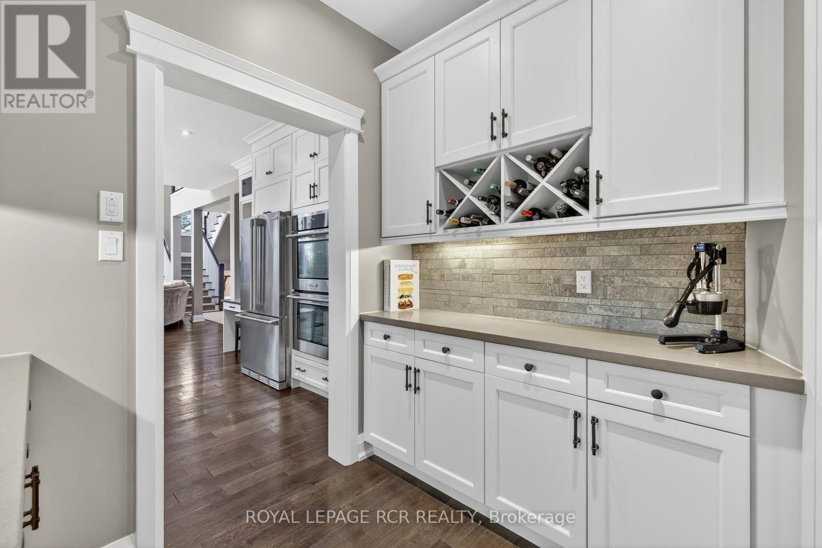 20572 Yonge Street, East Gwillimbury, Ontario  L9N 0J7 - Photo 18 - N12483364