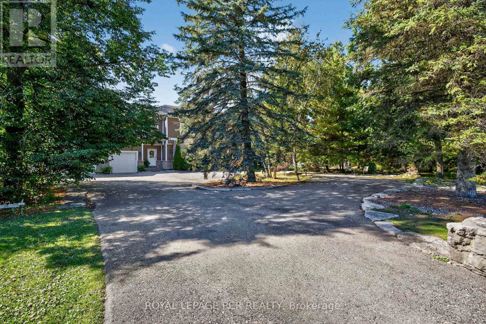20572 Yonge Street, East Gwillimbury, Ontario  L9N 0J7 - Photo 3 - N12483364
