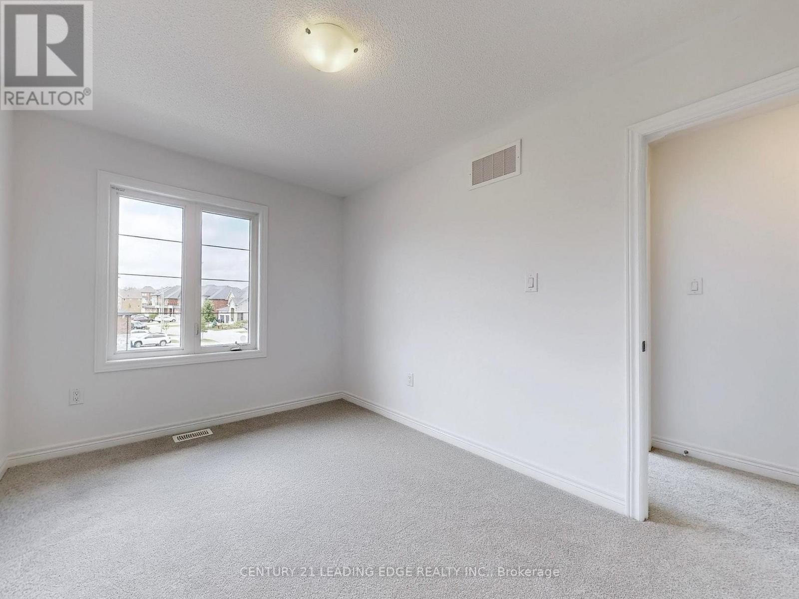 2025 Mullen Street, Innisfil, Ontario  L9S 0J8 - Photo 21 - N12483378
