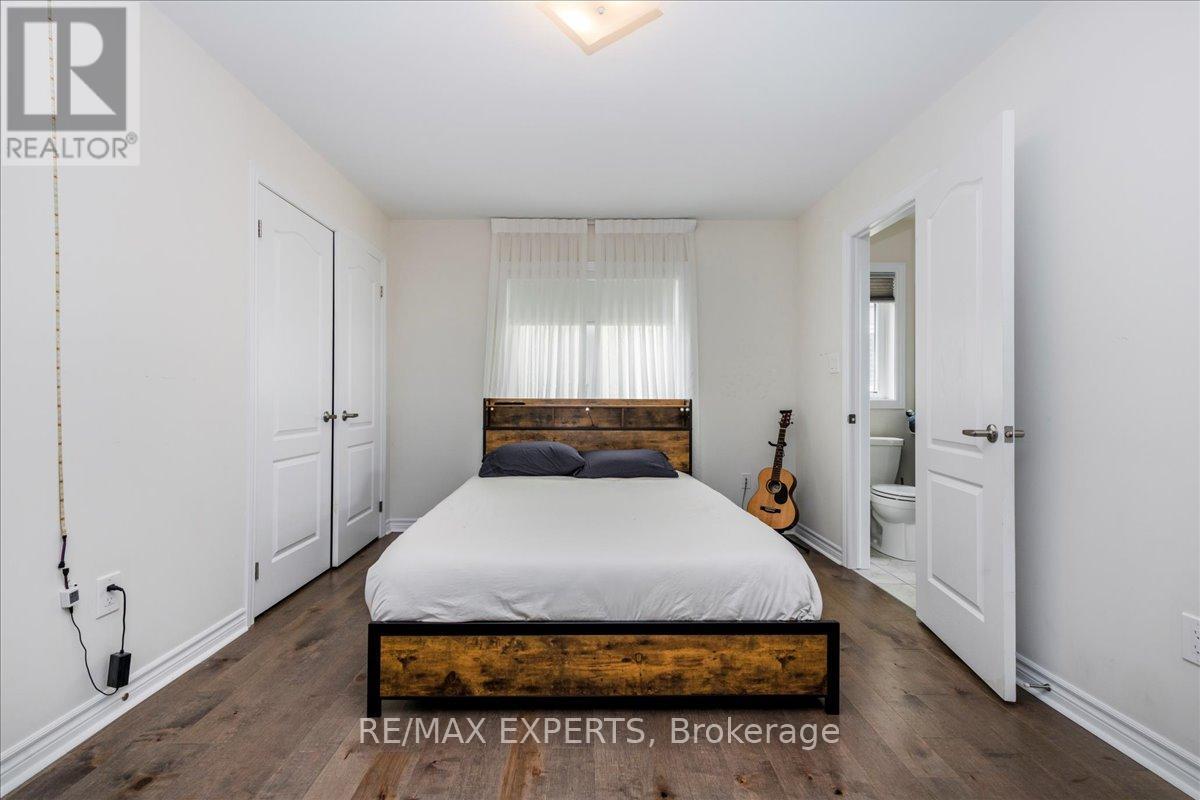 12 Mount Crescent, Essa, Ontario  L3W 0N4 - Photo 30 - N12483419