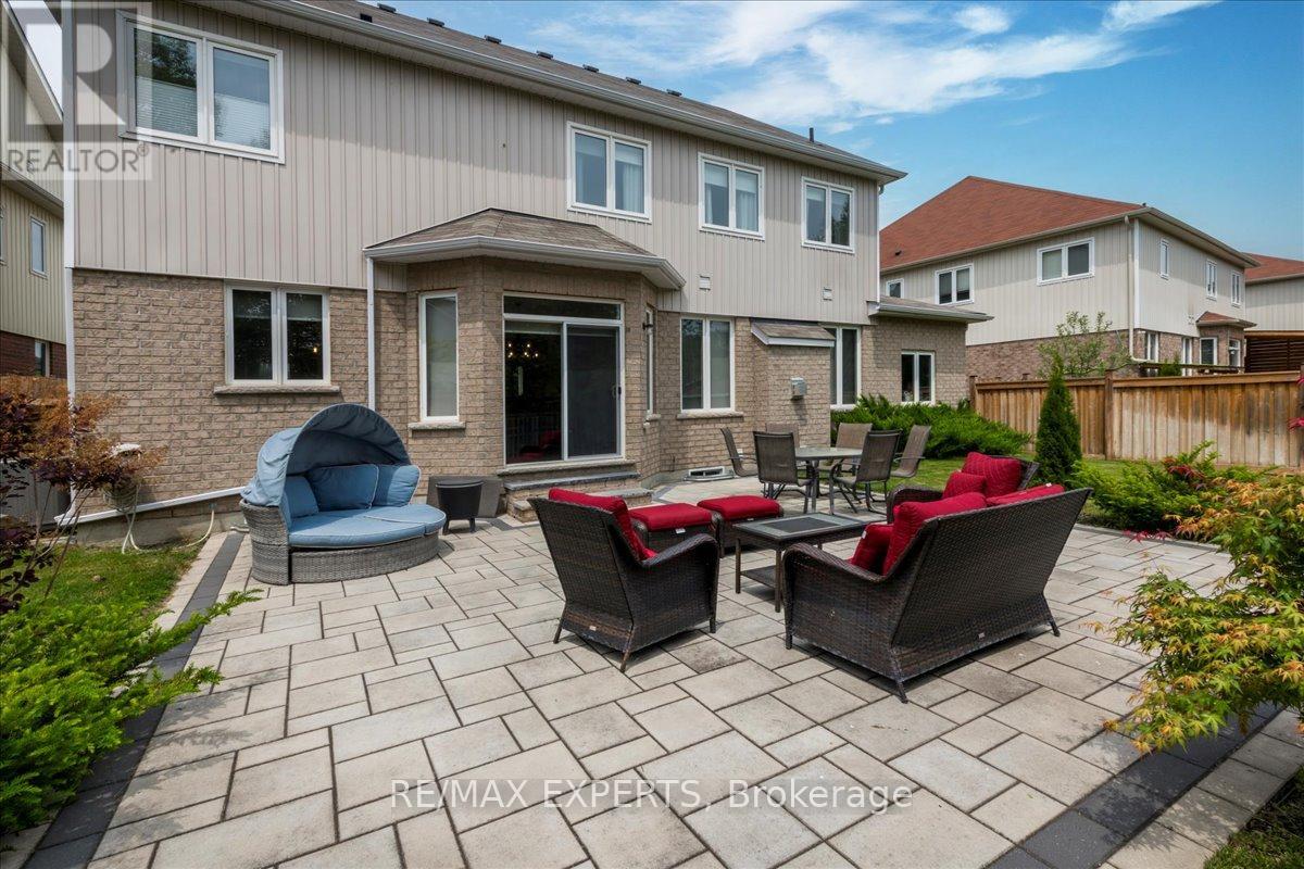 12 Mount Crescent, Essa, Ontario  L3W 0N4 - Photo 38 - N12483419