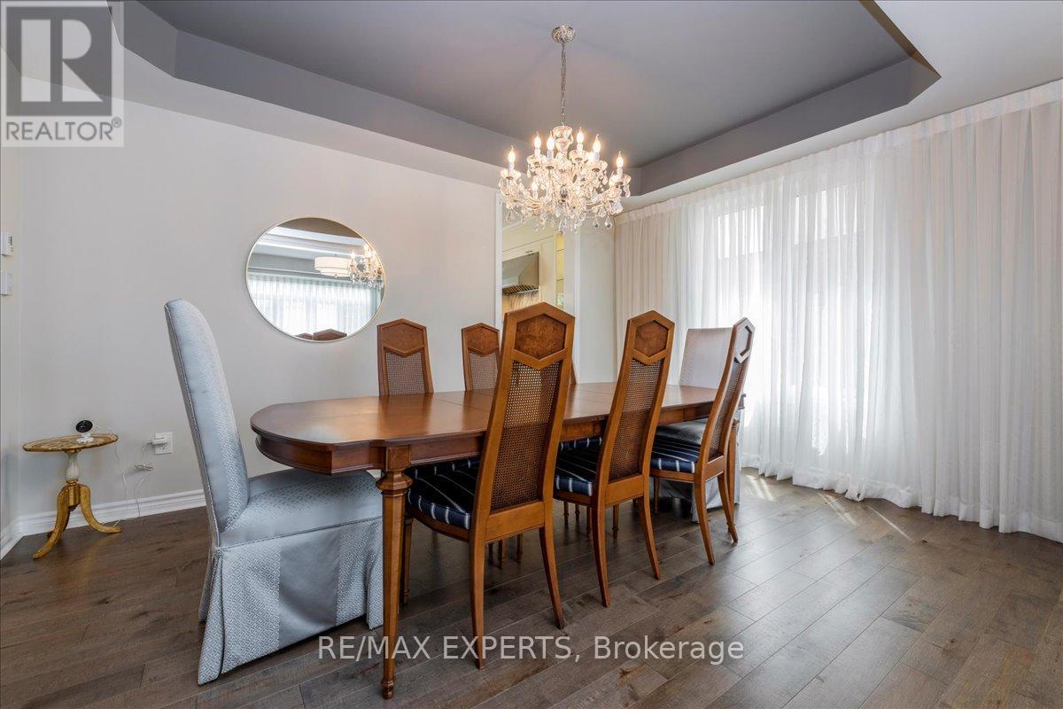 12 Mount Crescent, Essa, Ontario  L3W 0N4 - Photo 7 - N12483419