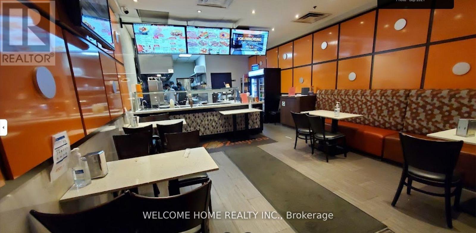 #7 - 525 Cityview Boulevard, Vaughan, Ontario  L4H 0Z4 - Photo 2 - N12483453