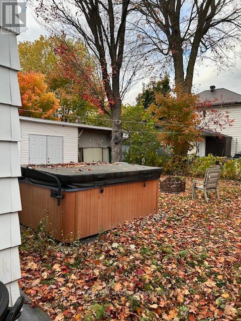 376 Telegraph Road, Alfred And Plantagenet, Ontario  K0B 1A0 - Photo 21 - X12482484