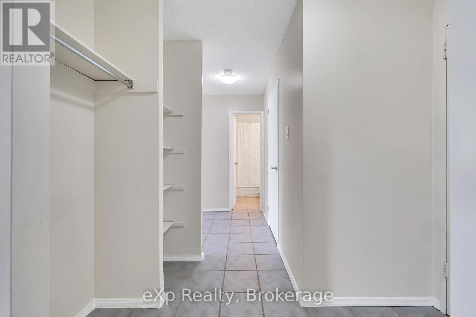 605 - 1100 Courtland Avenue E, Kitchener, Ontario  N2C 2H9 - Photo 10 - X12483533