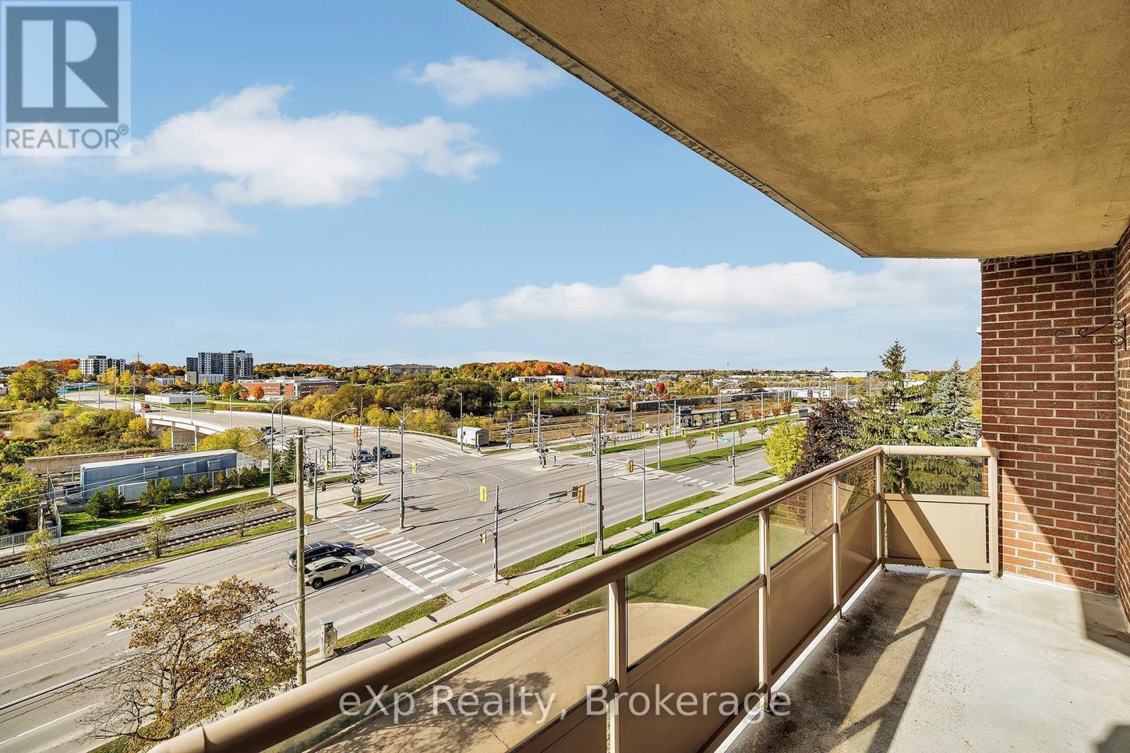 605 - 1100 Courtland Avenue E, Kitchener, Ontario  N2C 2H9 - Photo 16 - X12483533