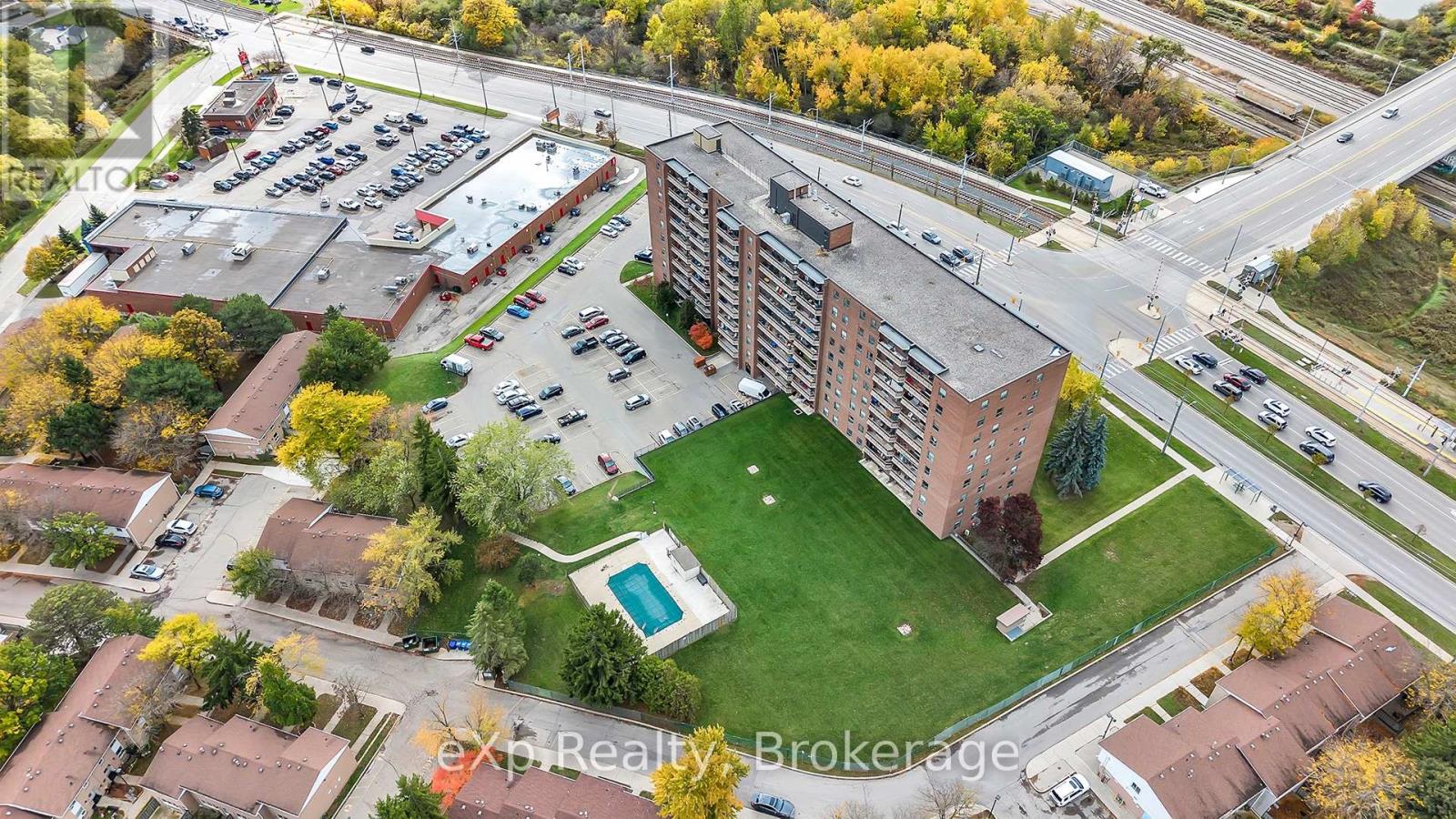 605 - 1100 Courtland Avenue E, Kitchener, Ontario  N2C 2H9 - Photo 19 - X12483533