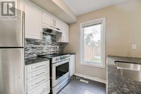 72 Brown Bear Street, Barrie, Ontario  L9J 0H8 - Photo 18 - S12482773