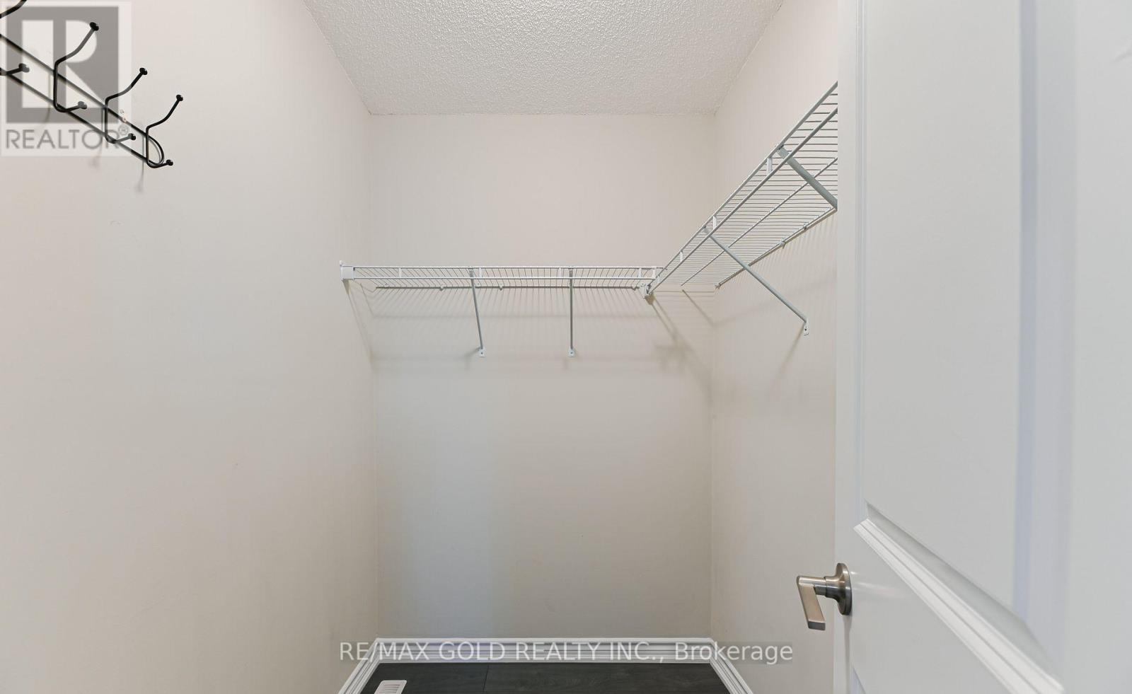 72 Brown Bear Street, Barrie, Ontario  L9J 0H8 - Photo 34 - S12482773