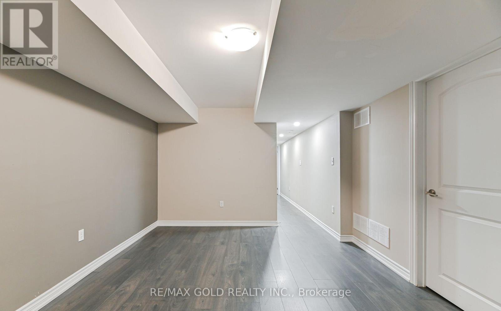 72 Brown Bear Street, Barrie, Ontario  L9J 0H8 - Photo 42 - S12482773