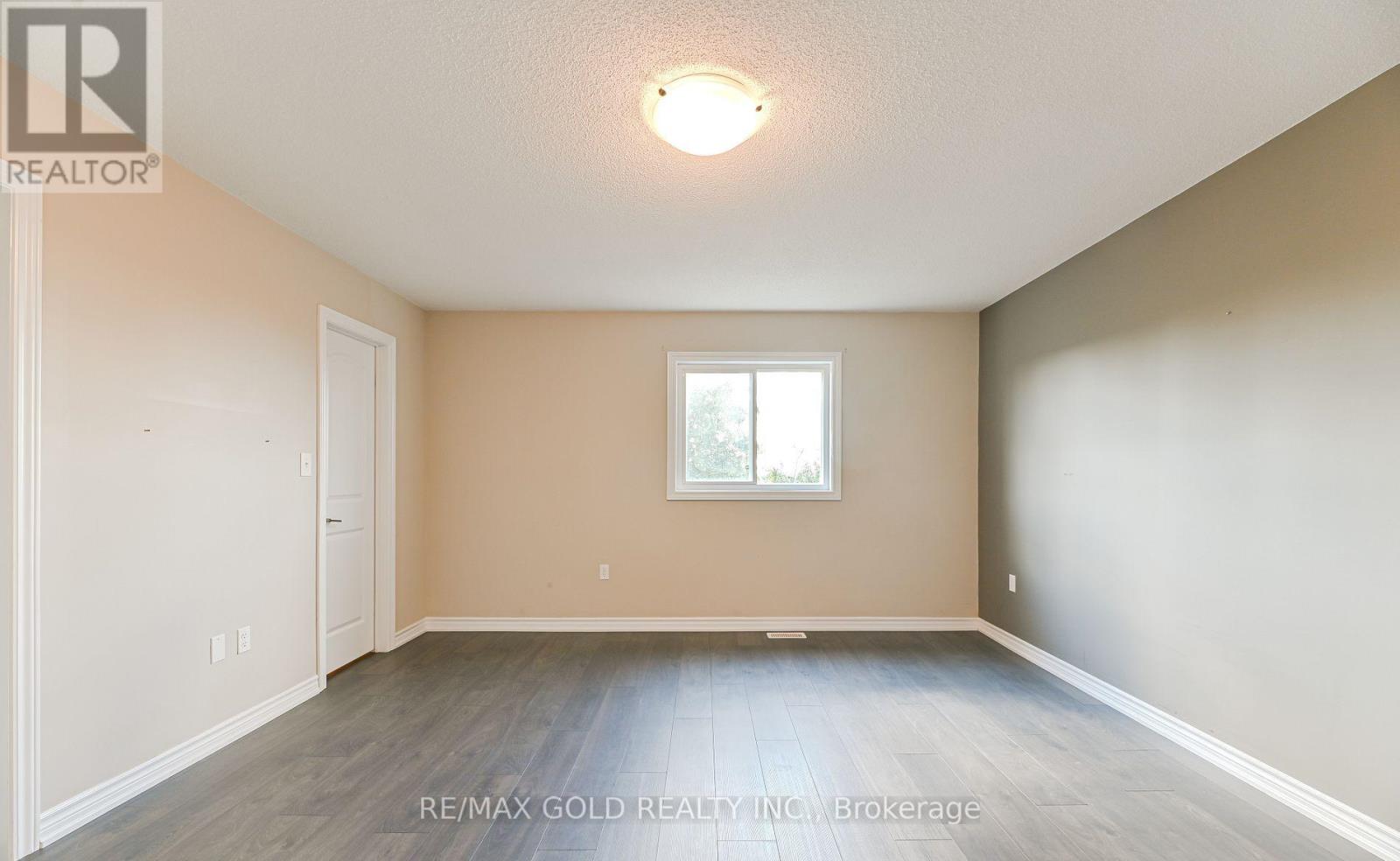 72 Brown Bear Street, Barrie, Ontario  L9J 0H8 - Photo 24 - S12482773