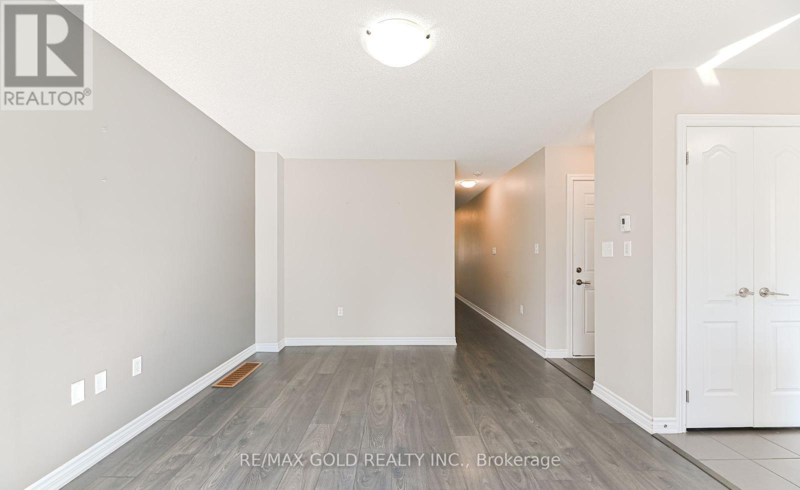72 Brown Bear Street, Barrie, Ontario  L9J 0H8 - Photo 14 - S12482773