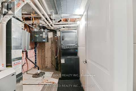 72 Brown Bear Street, Barrie, Ontario  L9J 0H8 - Photo 47 - S12482773