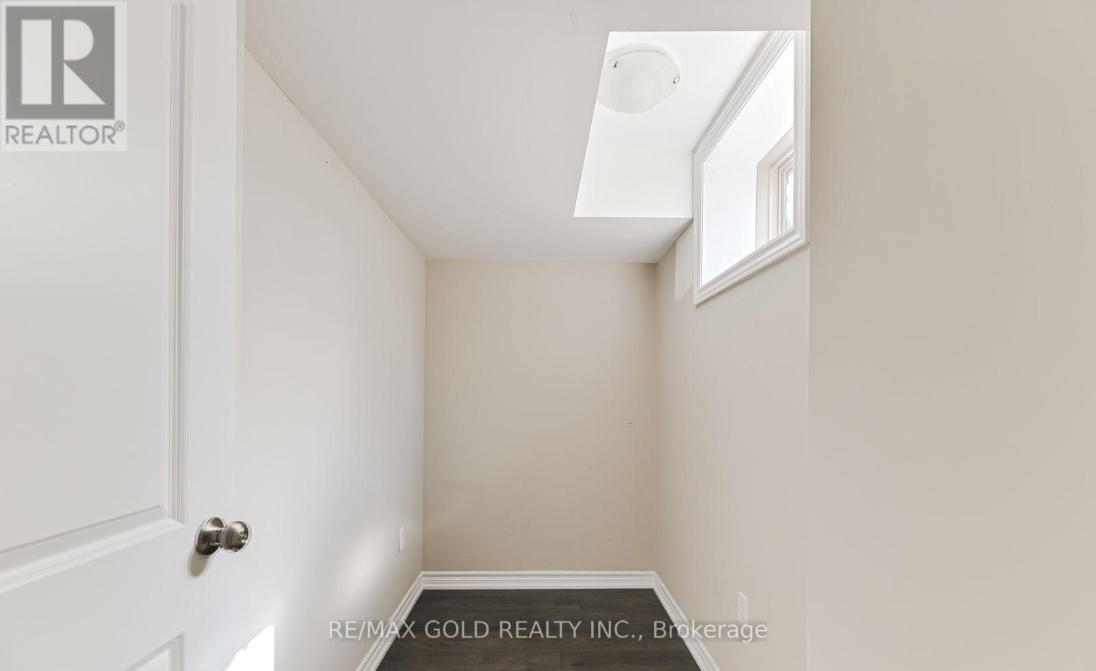 72 Brown Bear Street, Barrie, Ontario  L9J 0H8 - Photo 48 - S12482773