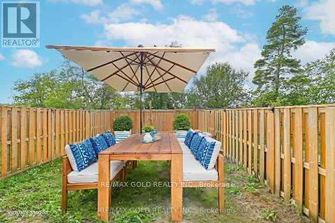 72 Brown Bear Street, Barrie, Ontario  L9J 0H8 - Photo 49 - S12482773