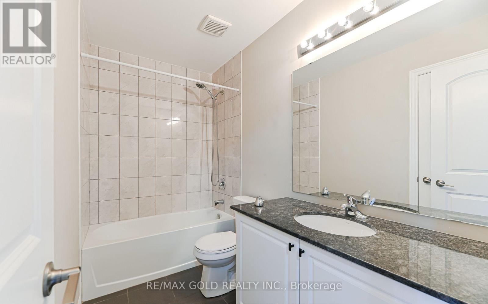 72 Brown Bear Street, Barrie, Ontario  L9J 0H8 - Photo 33 - S12482773