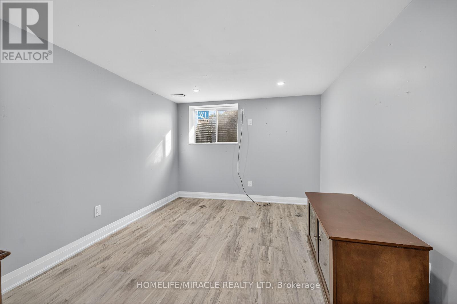 764 Upper Ottawa Street, Hamilton, Ontario  L8T 3V1 - Photo 10 - X12482210