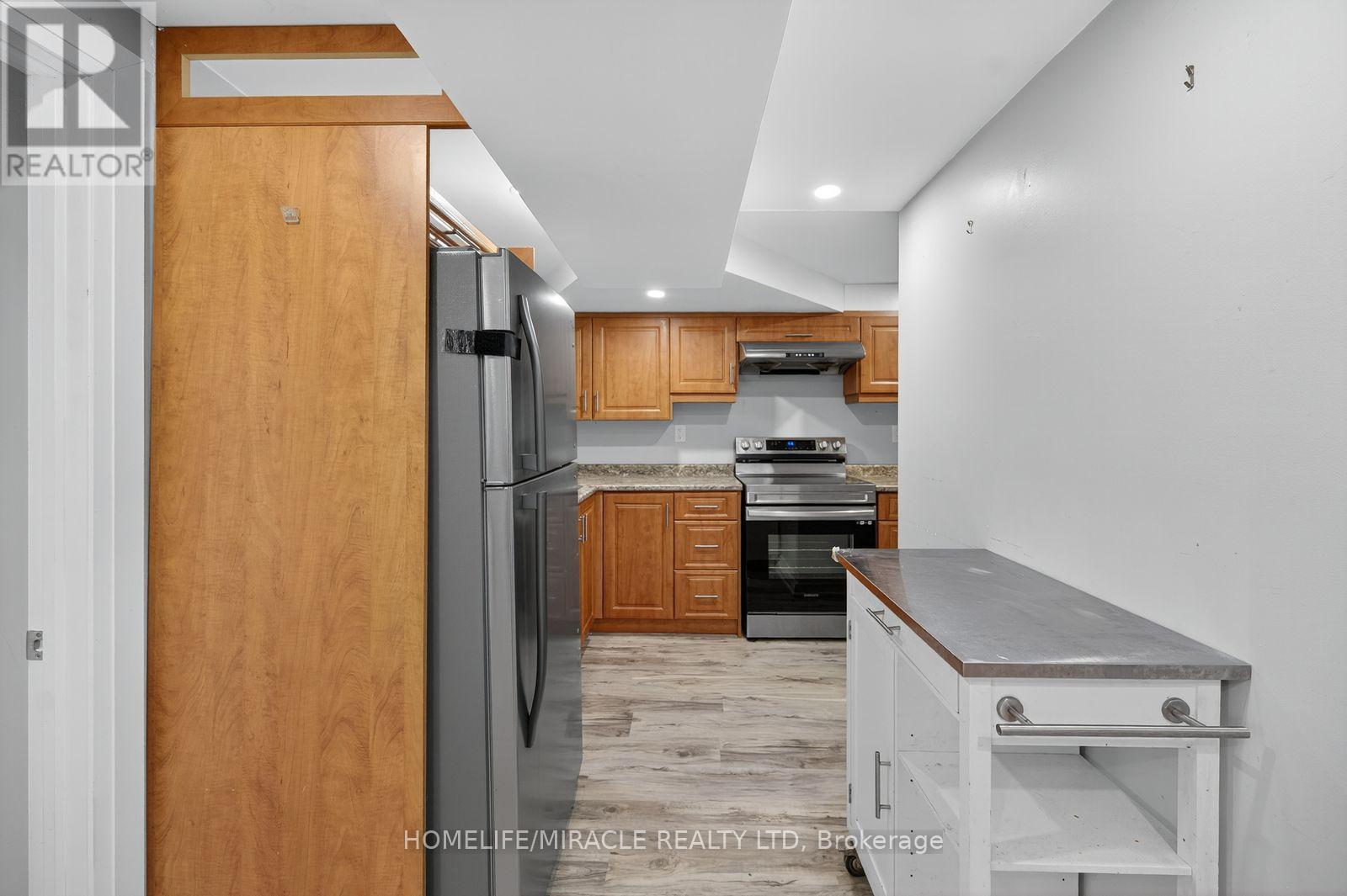 764 Upper Ottawa Street, Hamilton, Ontario  L8T 3V1 - Photo 4 - X12482210