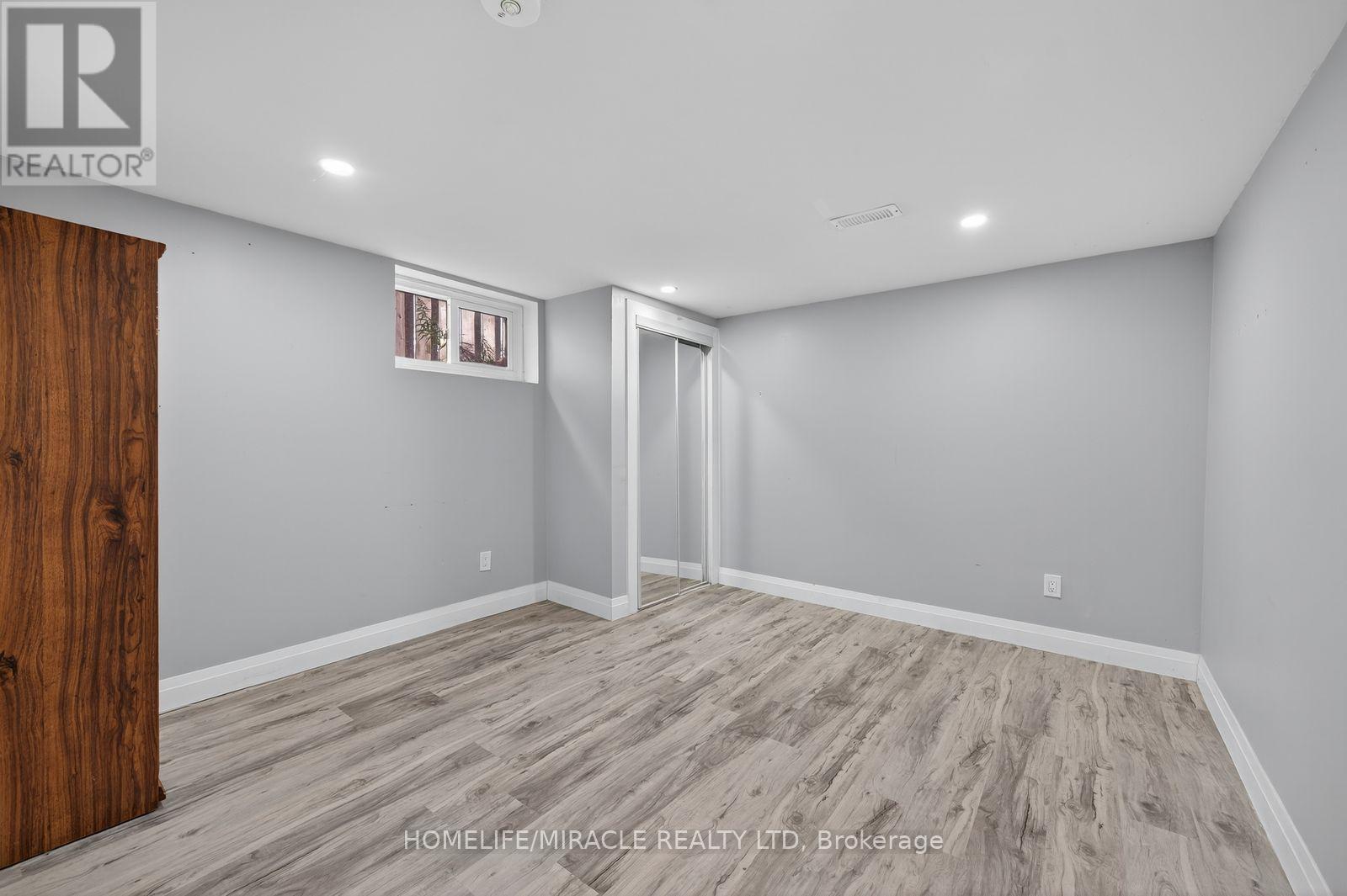 764 Upper Ottawa Street, Hamilton, Ontario  L8T 3V1 - Photo 11 - X12482210